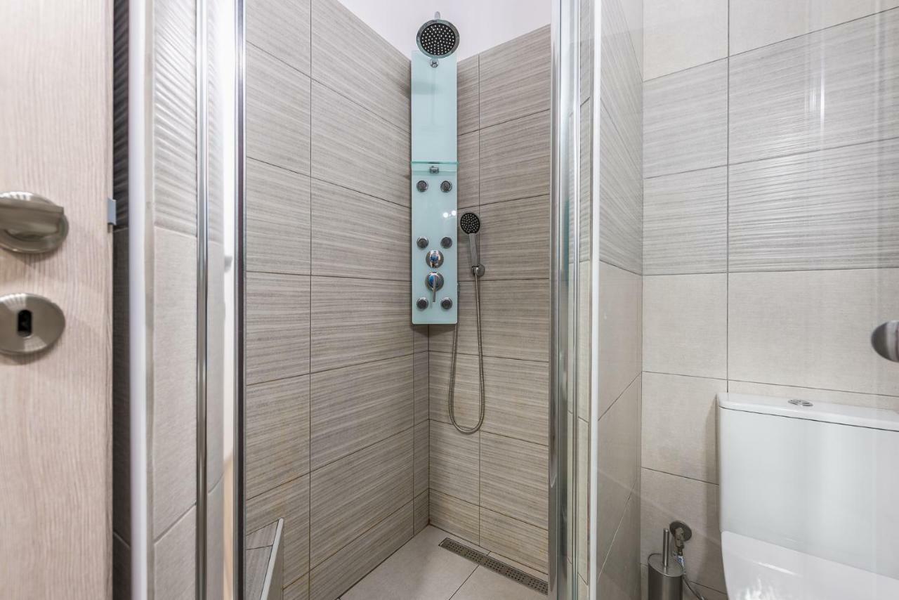 Appartamento di 55 m² con 1 camera Atene Esterno foto
